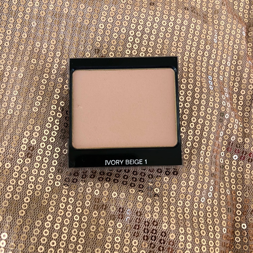 ChanelDouble perfection powder